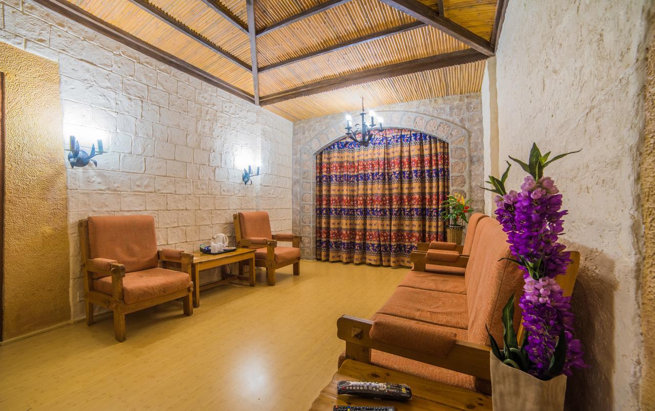Ramoji Film City- Sitara Luxury Hotel Pedda Ambarpet Exterior photo